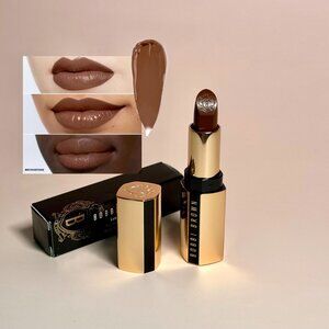 Bobbi Brown Luxe Lipstick in Brownstone